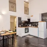 Joivy Excellent 2-Bed Flat In Genoa\'S Old Town