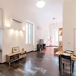 Joivy Excellent 2-Bed Flat In Genoa\'S Old Town