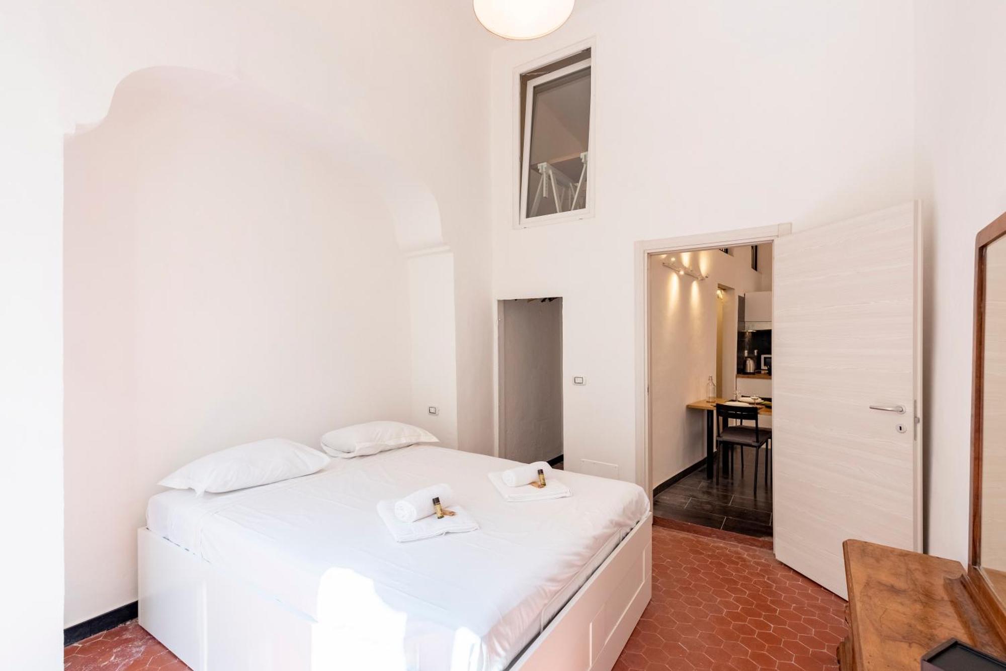 Joivy Excellent 2-bed Flat In Genoa's Old Town Appartamento