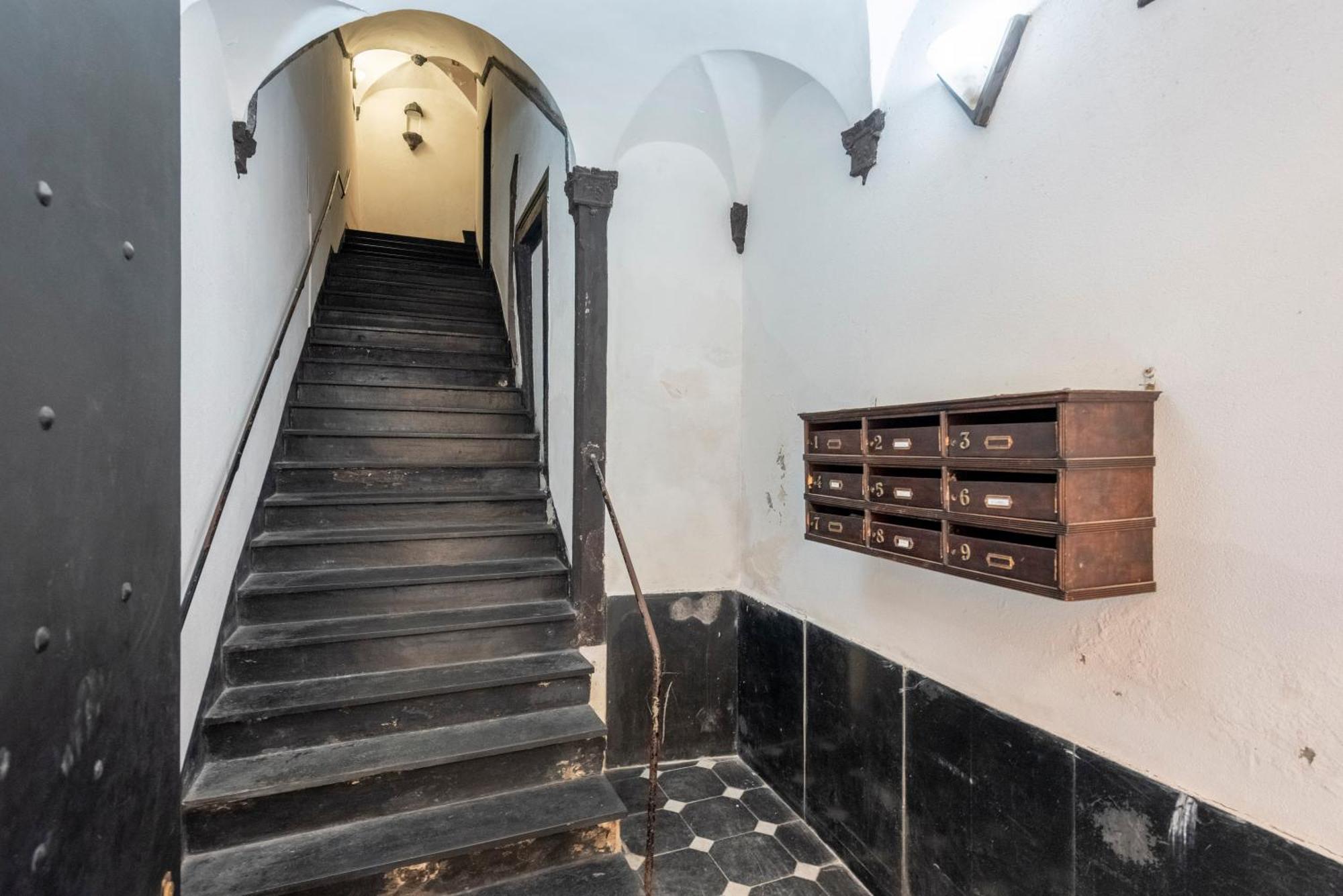 Joivy Excellent 2-bed Flat In Genoa's Old Town Appartamento *